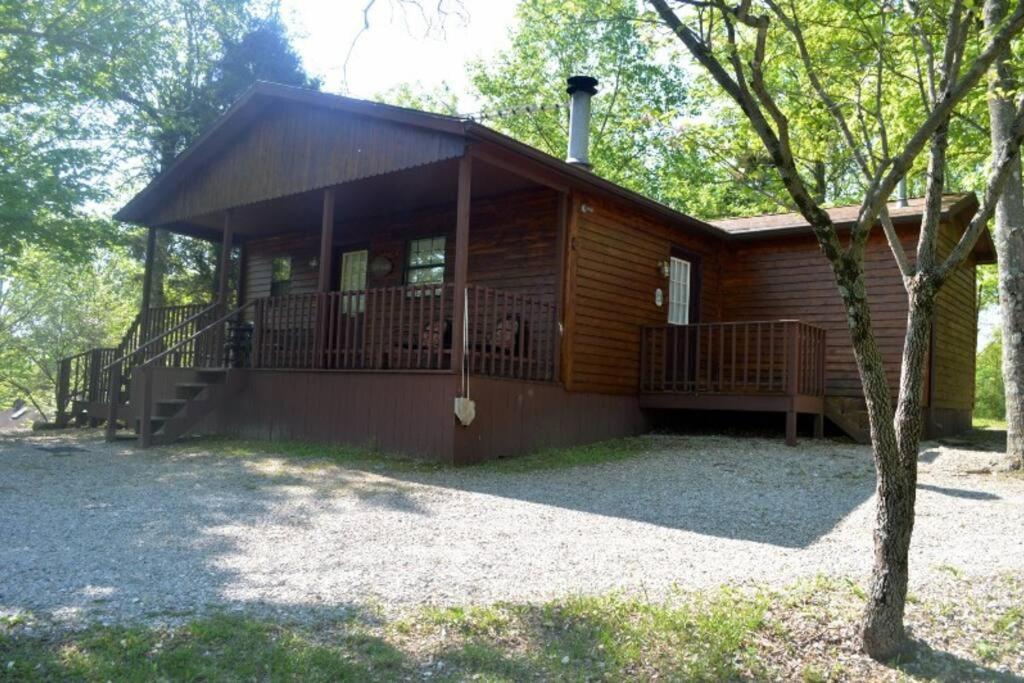 Optimum Cabin #12 With Hot Tub And Jacuzzi On Patoka Lake In Southern Indiana Seymour Exterior photo